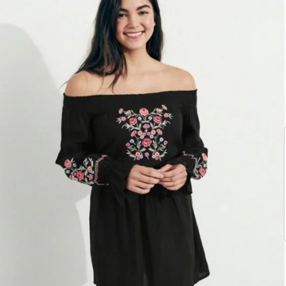 Hollister | Dresses | Nwt Hollister Off Shoulder Floral Embroidered Long  Sleeve Dress | Poshmark